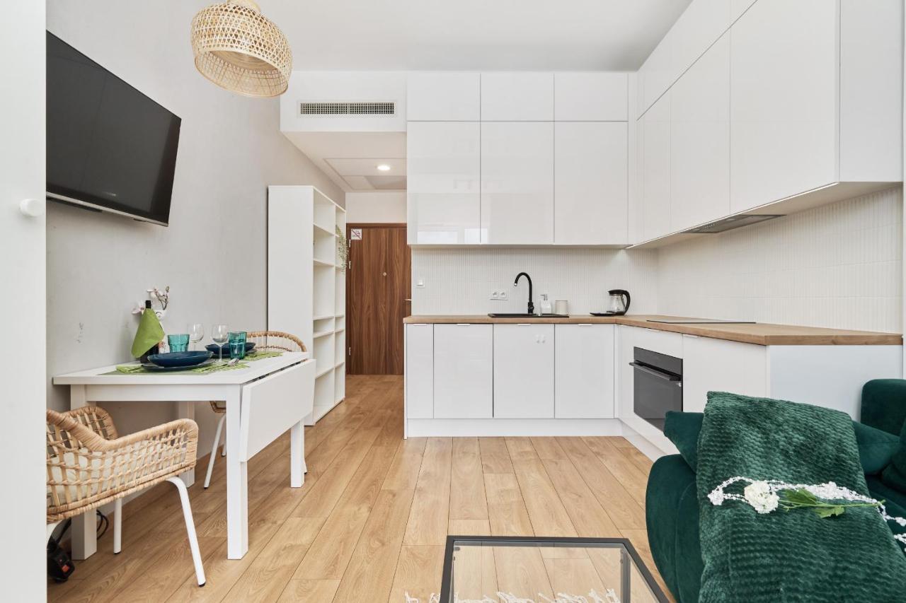 By The Oder River By Renters Apartment Wroclaw
