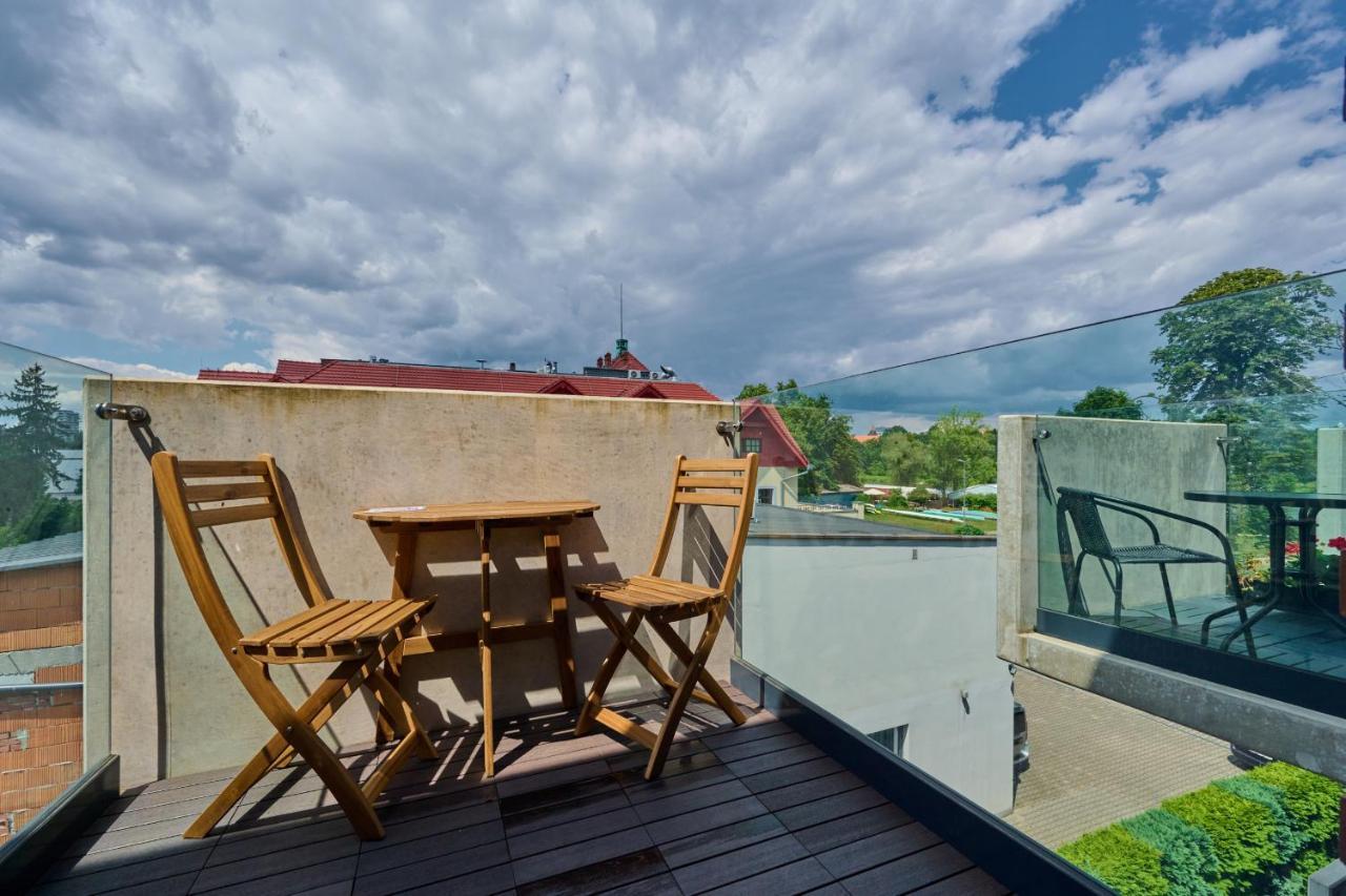 By The Oder River By Renters Wrocław